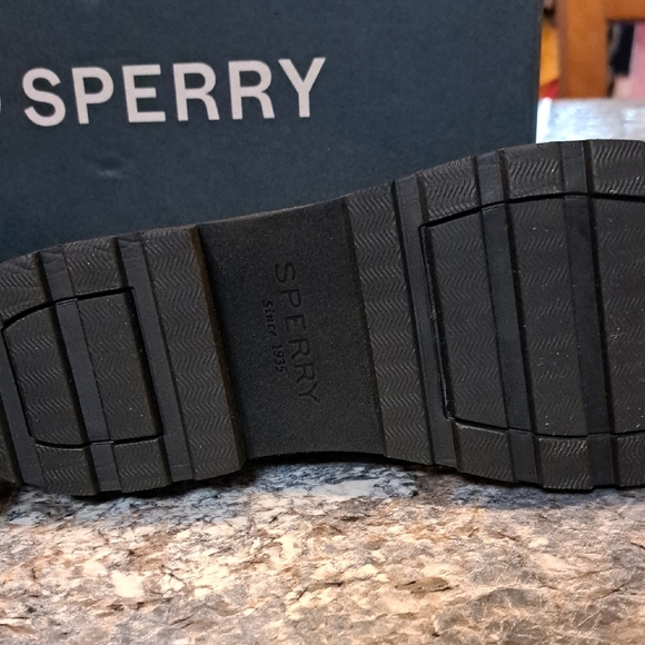 NWT Sperry Black Leather Loafers - Picture 3 of 4